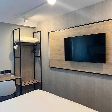 מלון Ibis Angouleme Nord Champniers (Charente)