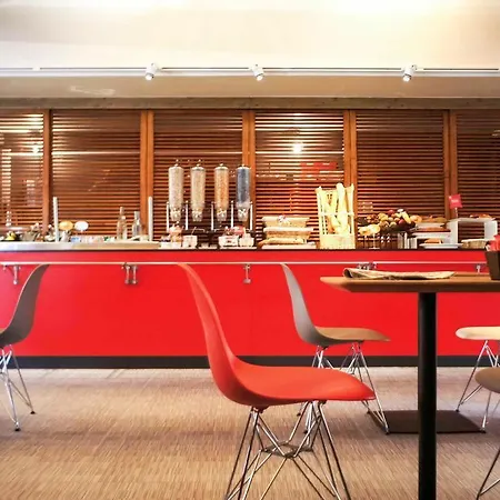 Ibis Angoulême Nord 3*