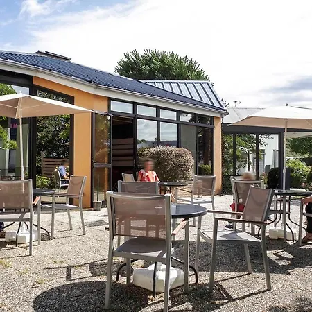 Ibis Angoulême Nord Hotel 3*