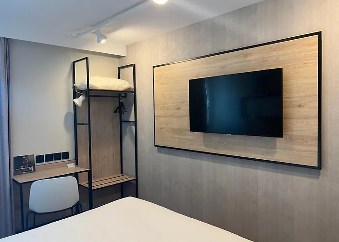 Отель Ibis Angouleme Nord Champniers (Charente)